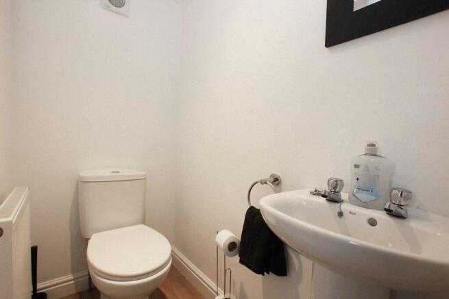 3 bed Terraced for sale Image 9