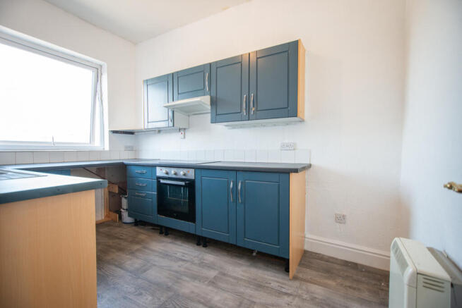 2 bed Flat to rent Image 4