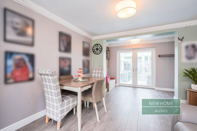 3 bed Semi-Detached for sale Image 10