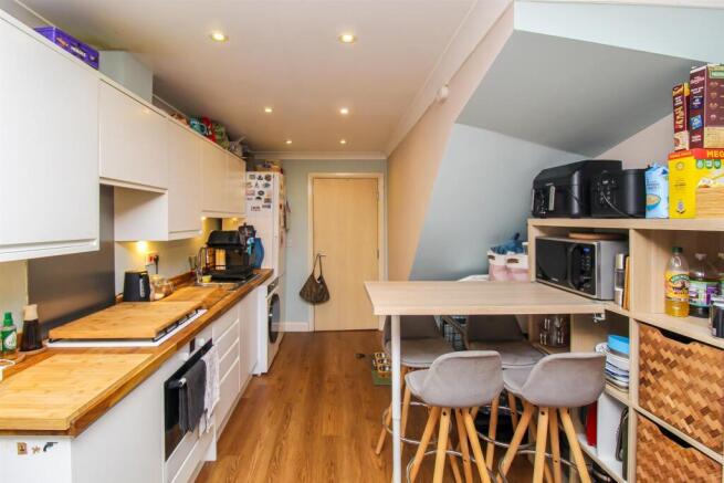 KITCHEN/BREAKFAST/LIVING ROOM