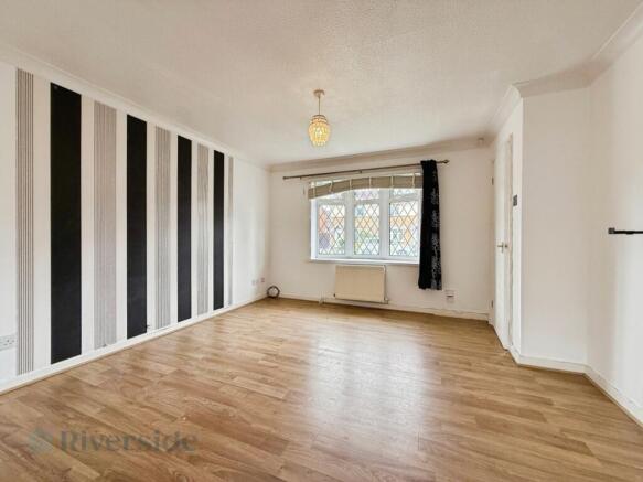 2 bed House for sale Image 5
