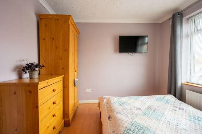 Bedroom 2 (Double)