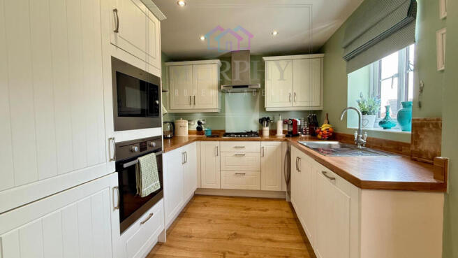 3 bed Detached for sale Image 9