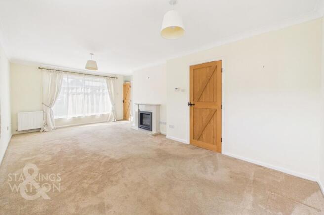 Kingswood Close, Brooke, Norwich photo 4
