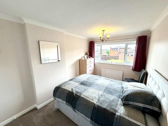 3 bed Semi-Detached for sale Image 6