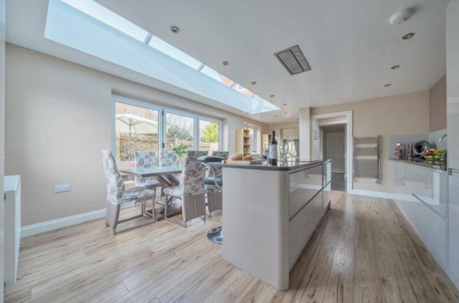 Kitchen/Dining Room