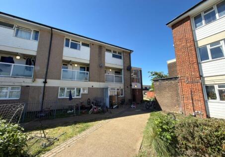 47 Macers Court, Broxbourne, Hertfordshire, EN10 6EB