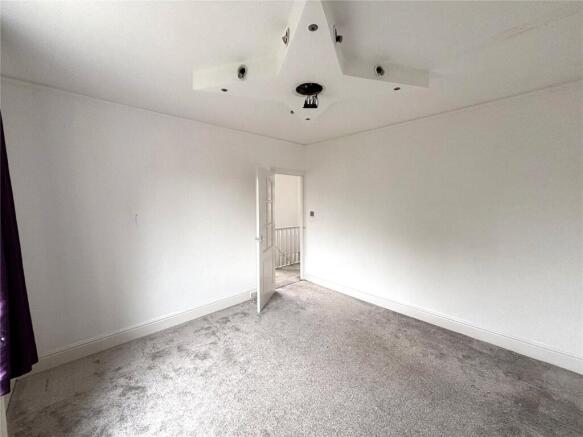 3 bed Semi-Detached for sale Image 7