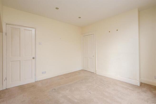 3 bed Terraced for sale Image 7