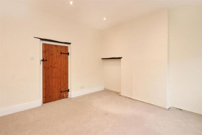 Bedroom.2.jpg