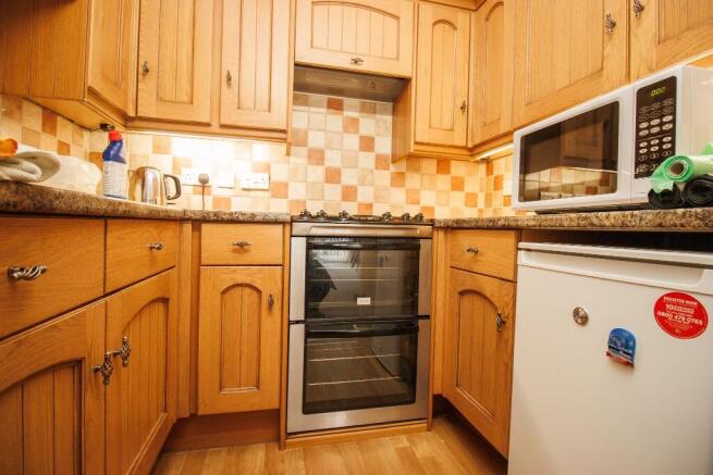 1 bed Ground Flat for sale Image 4