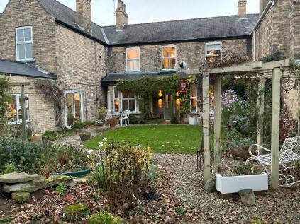 Lowgate, Sutton Village, Sutton-on-Hull East Riding Of Yorkshire, HU7