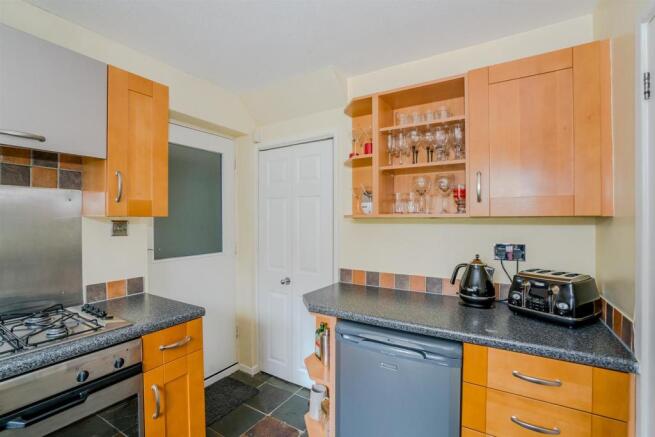 44, Badgers Way, Heath Hayes, Cannock, Staffordshi