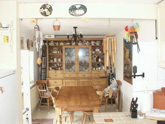 breakfast room
