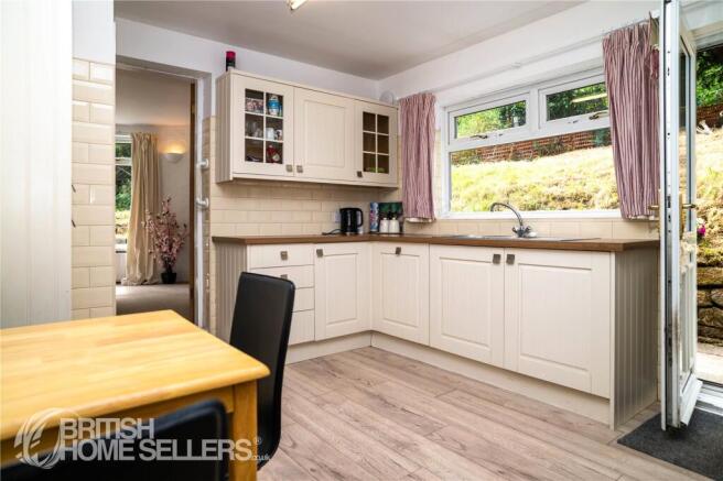 3 bed Bungalow for sale Image 6