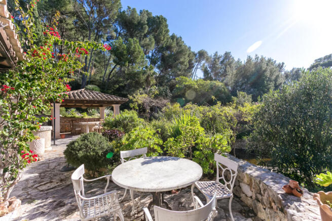Wonderful outdoor area with seating corner