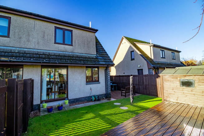 Rear Garden/Rear Elevation