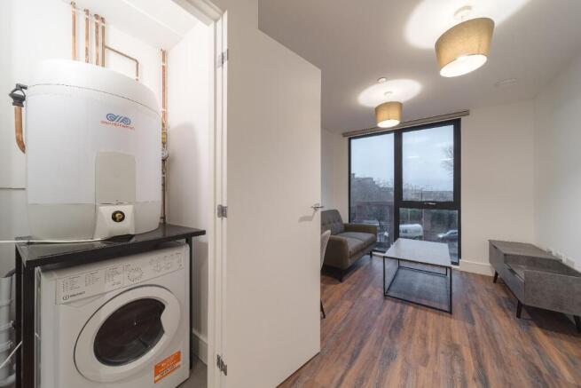 1 bed Apartment to rent Image 4