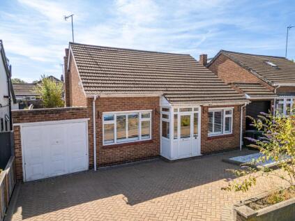 Chestnut Grove, Dartford, Kent, DA2 7PG