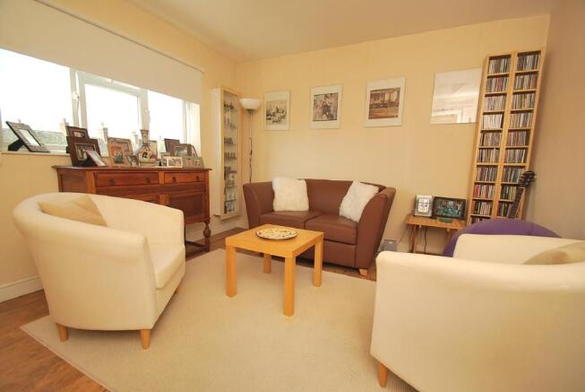 Sitting room/bed 4