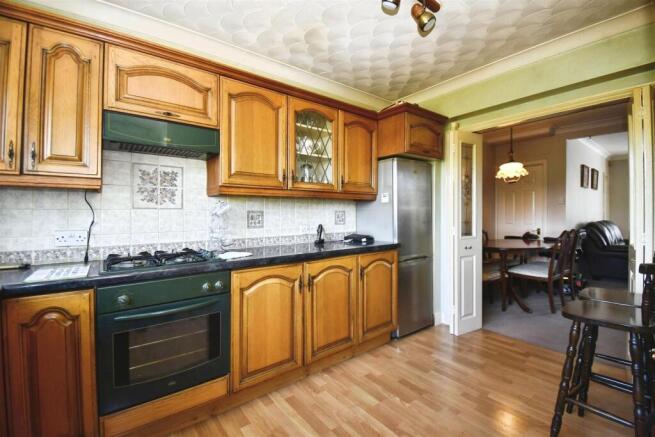 3 bed Terraced for sale Image 10