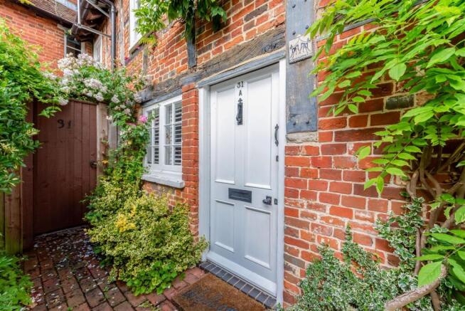 Lower Church Lane, Farnham photo 4