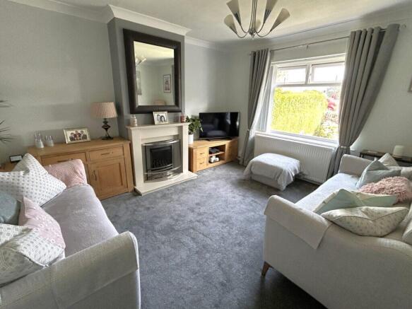 3 bed Semi-Detached for sale Image 4