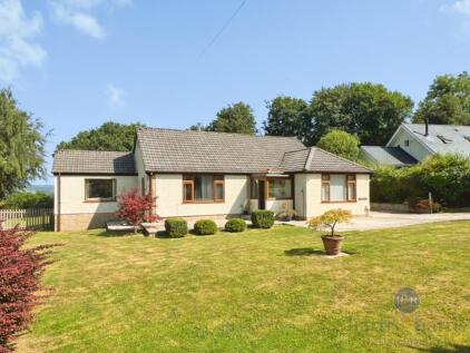 Axe Valley Close, Axminster