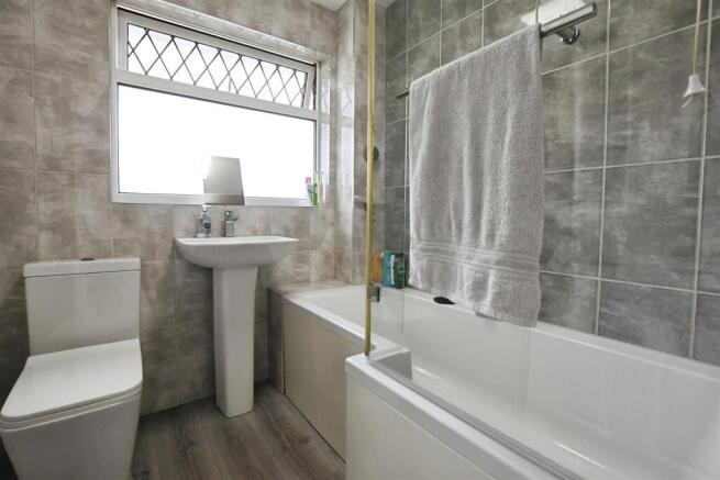 3 bed Semi-Detached for sale Image 12