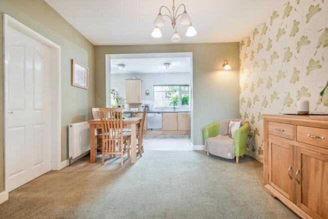 3 bed Semi-Detached for sale Image 5