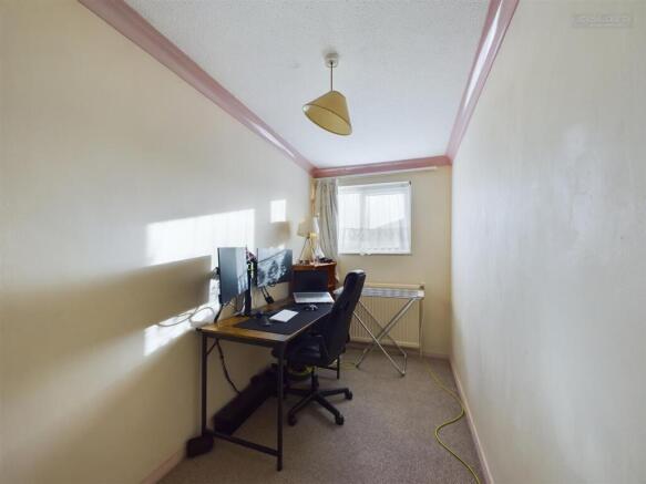 CAM01117G0-PR0208-STILL002.jpg