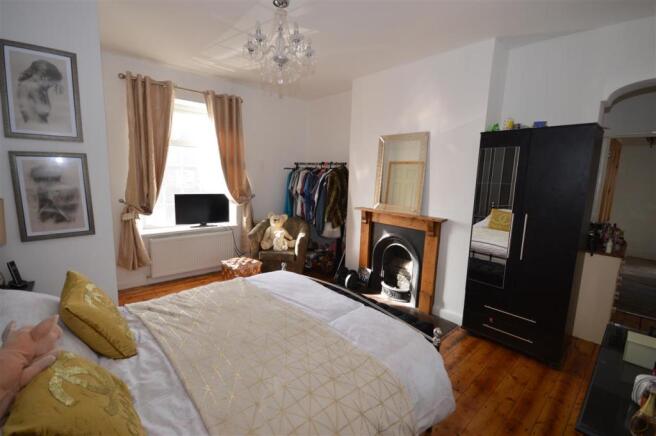 BEDROOM (1)