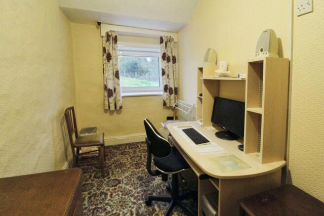 4 bed Terraced for sale Image 9