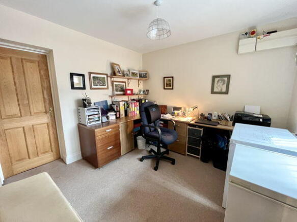 Photo 16
