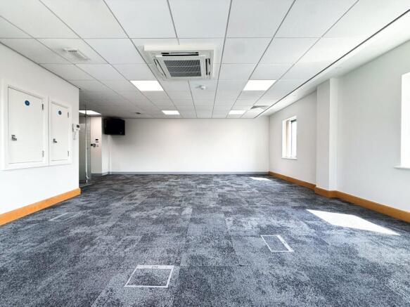 1 Ashey Road_office to let-3.jpg