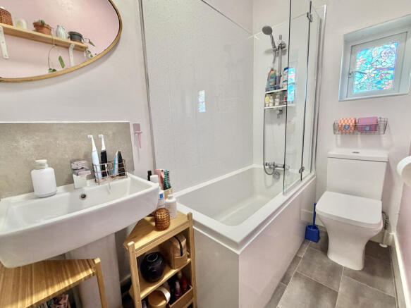 2 bed Terraced for sale Image 12