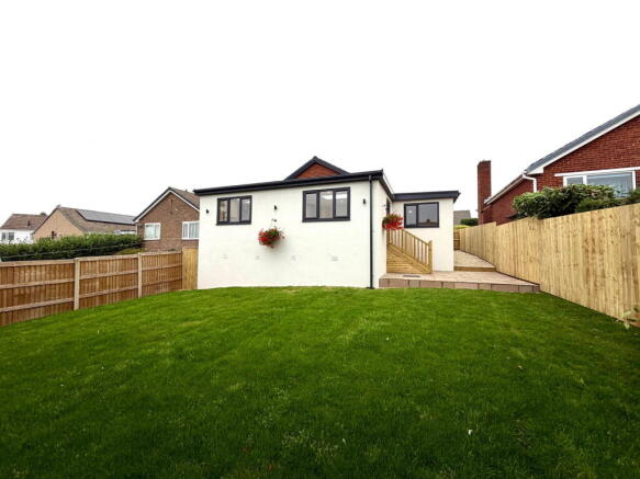 3 bed Detached Bungalow for sale Image 4