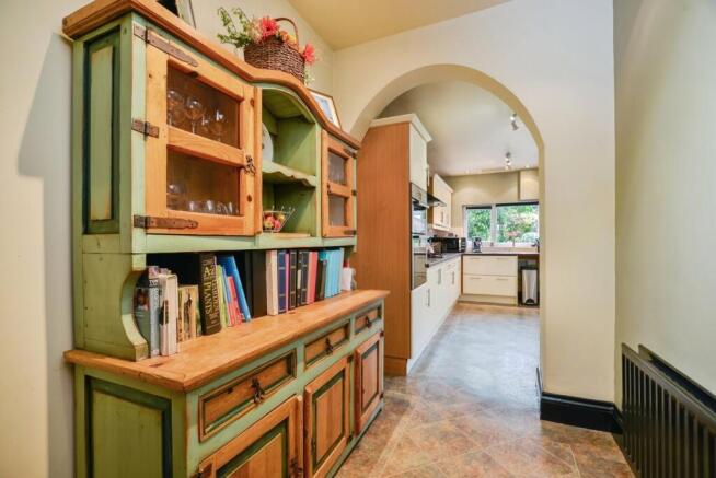 3 bed Terraced for sale Image 10