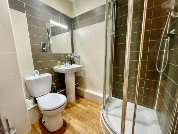 Master En-Suite