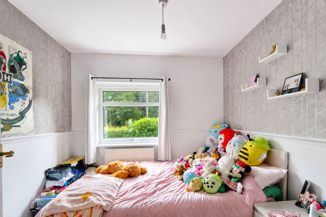 3 bed Semi-Detached to rent Image 12