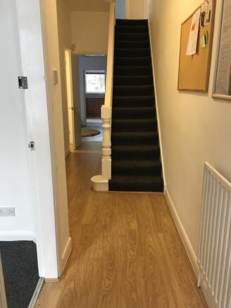 5 bed House Share to rent Image 6