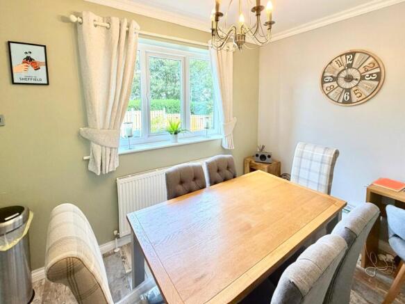 3 bed Semi-Detached for sale Image 6