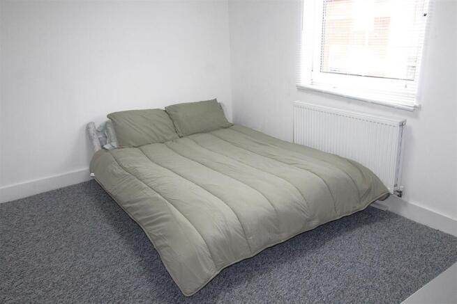 Bedroom 1.JPG