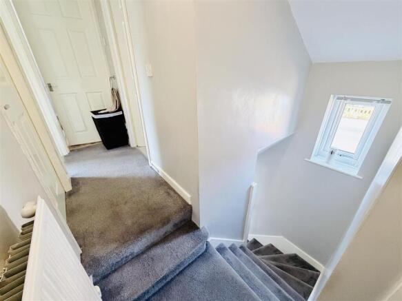 3 bed Terraced for sale Image 8