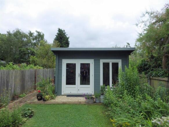 LOG CABIN