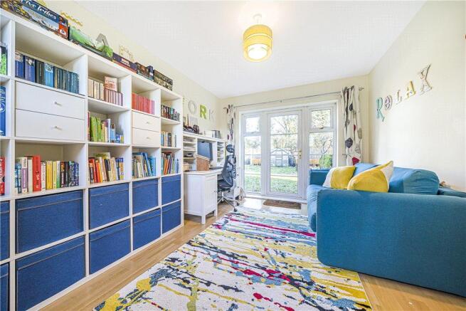Sudy/Bedroom 4