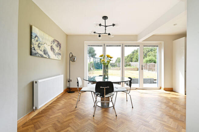 3 bed Semi-Detached for sale Image 7