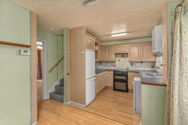 3 Harlech Close, Banbury-5.jpg