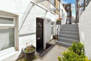 2, Godwin Cottages, Godwin Road, Cliftonville, Margate CT9 2HB