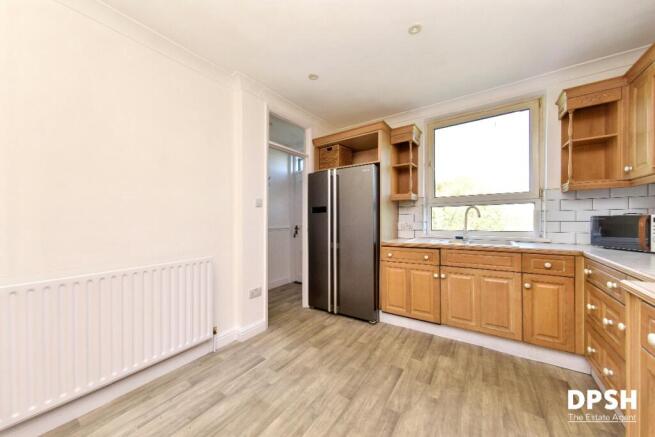 4 bed Terraced for sale Image 6